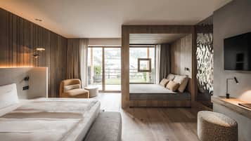 Phòng đôi có thiết kế đặc sắc | 1 phòng ngủ, bộ đồ giường cao cấp, chăn bông, minibar