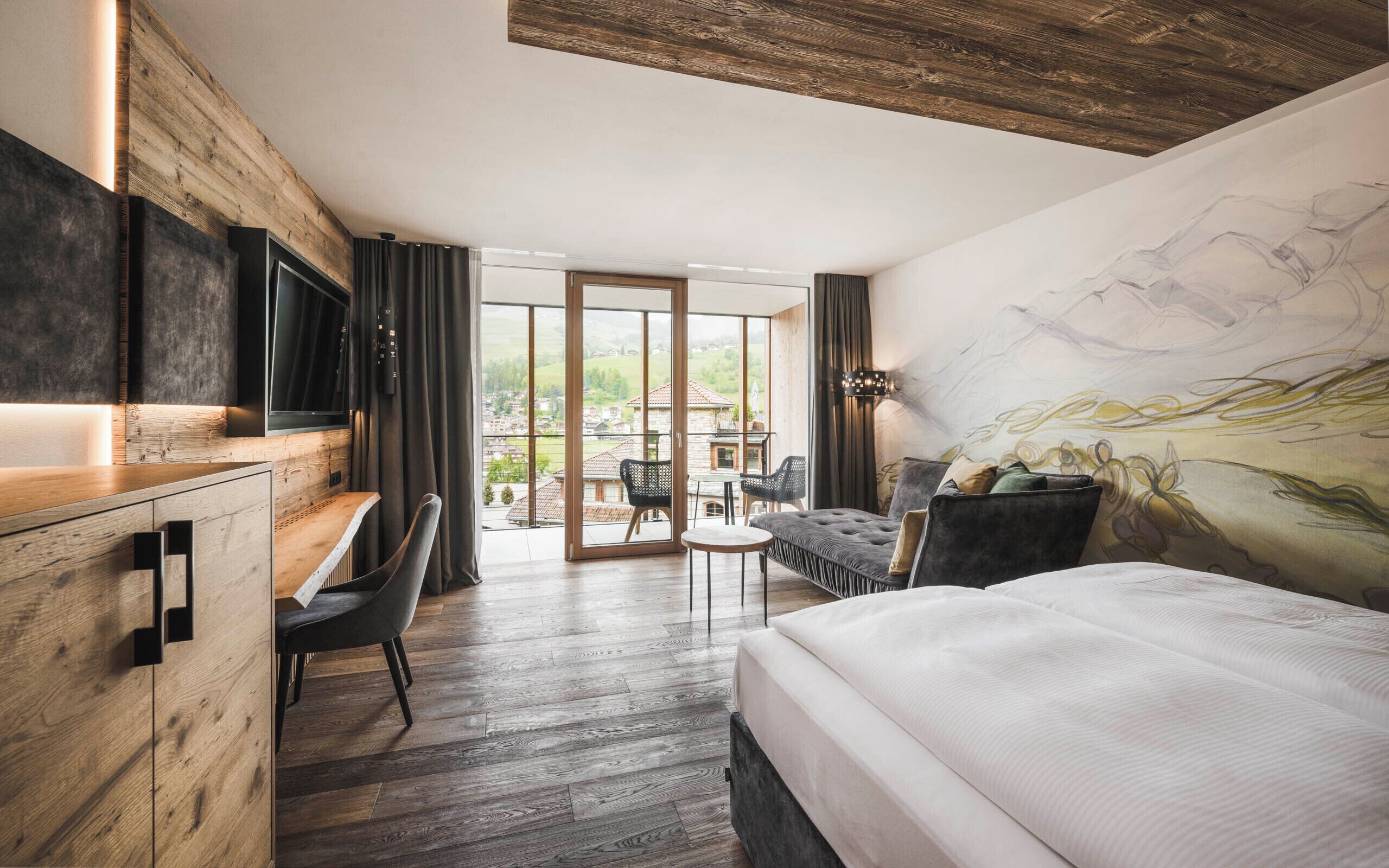 Design tweepersoonskamer | Luxe beddengoed, donsdekens, een minibar, een kluis op de kamer