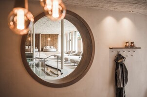 Salas de tratamientos para parejas, sauna, bañera de hidromasaje