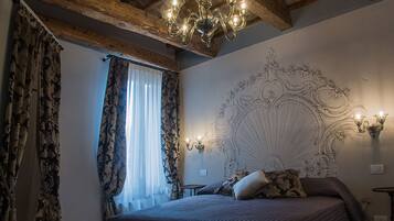 6 bedrooms, in-room safe, iron/ironing board, travel crib