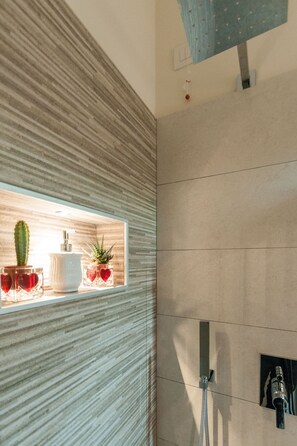 Shower, hair dryer, bidet, towels - San Marco Luxury property with terraces. Muneghe (Venezia)