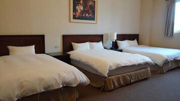 Habitación familiar | Escritorio, cortinas opacas, sistema de insonorización y wifi gratis