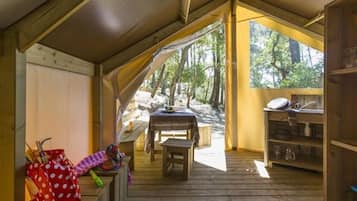 Individually decorated, individually furnished, iron/ironing board