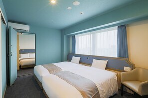 Connecting Double and Deluxe Twin Rooms, Non Smoking - KOKO HOTEL Kumamoto Kamitori (Kumamoto)