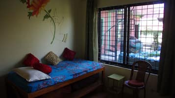 9 bedrooms, iron/ironing board, WiFi, bed sheets