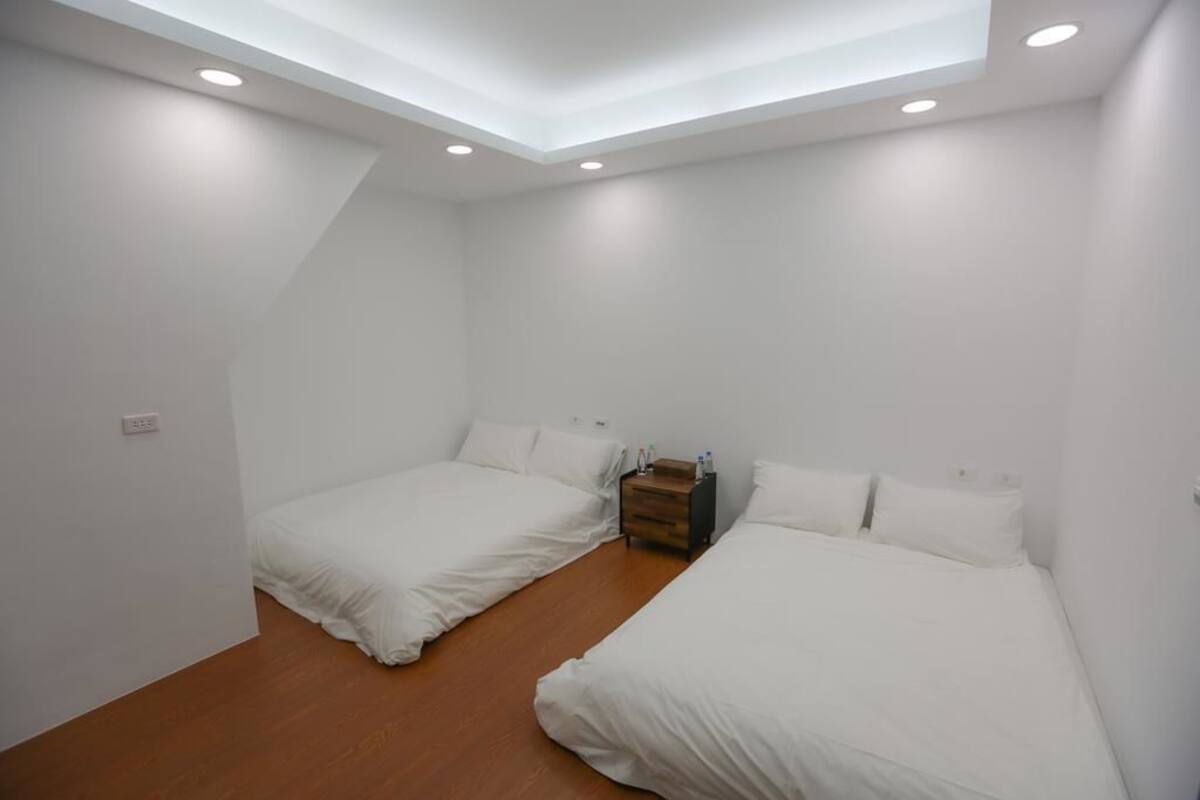 Kamar Quadruple | Tirai kedap cahaya, kedap suara, Wi-Fi gratis, dan seprai linen