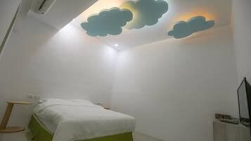 Basic Double Room | Blackout drapes, soundproofing, free WiFi, bed sheets