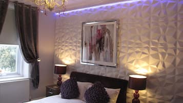 Luxury Double Room, 1 Queen Bed, Garden View | Individually decorated, individually furnished, desk, blackout curtains