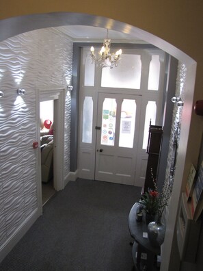 Reception - Ashmira Guest House (Weymouth)