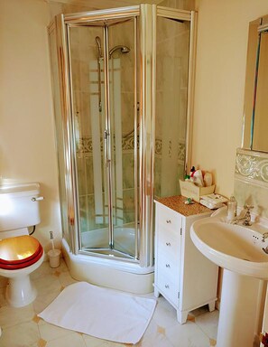 Deluxe Room | Bathroom - Grove House B & B (York)