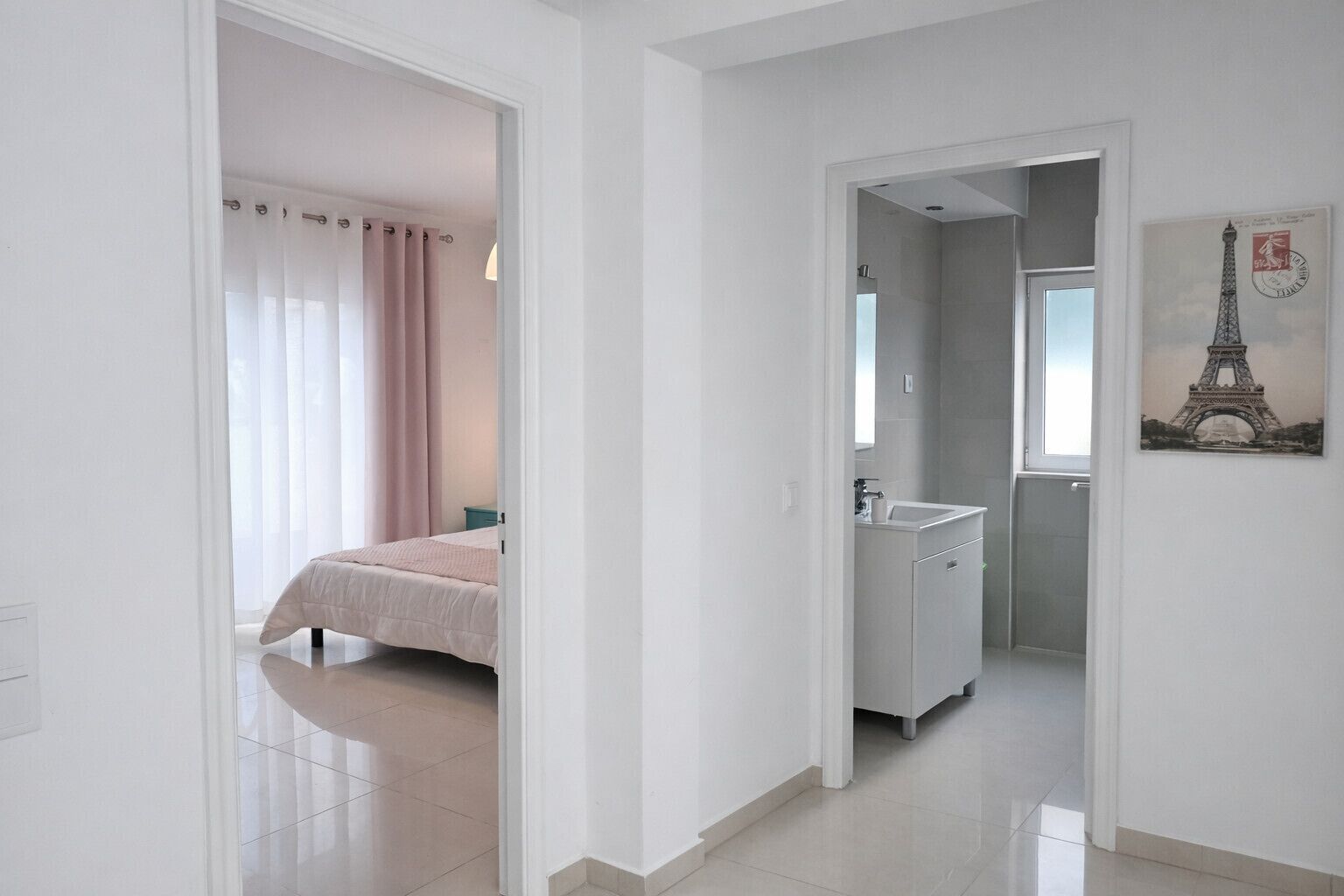 2 chambres, fer et planche à repasser, lit parapluie, Wi-Fi gratuit