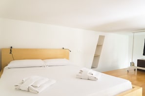 Studio | Premium bedding, down duvets, individually decorated - Flatty Apartments - Tadino (Milan)