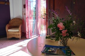 Chambre Standard Double ou avec lits jumeaux, 1 chambre, vue cour intérieure