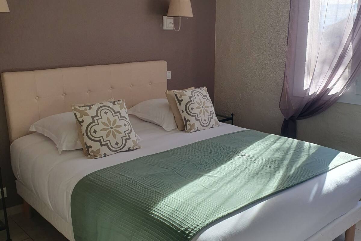 superior double room | 1 bedroom, premium bedding, individually decorated