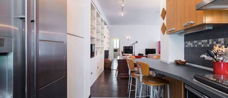 Apartment, 1 Schlafzimmer | Eigene Küche | Großer Kühlschrank, Mikrowelle, Ofen, Herdplatte