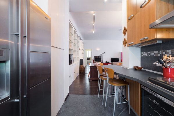 Apartment, 1 Schlafzimmer | Eigene Küche | Großer Kühlschrank, Mikrowelle, Ofen, Herdplatte