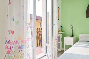 Apartment, 2 Bedrooms | 2 bedrooms, free WiFi, bed sheets - Flatty Apartments - Alserio (Milan)