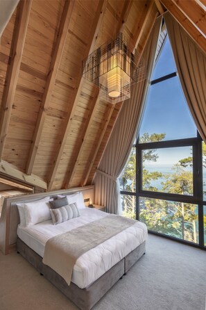 Deluxe Suite, Multiple Beds, Non Smoking, Sea View | Premium bedding, minibar, in-room safe, laptop workspace - Hancioglu Orman Evleri ve Hotel (Surmene)