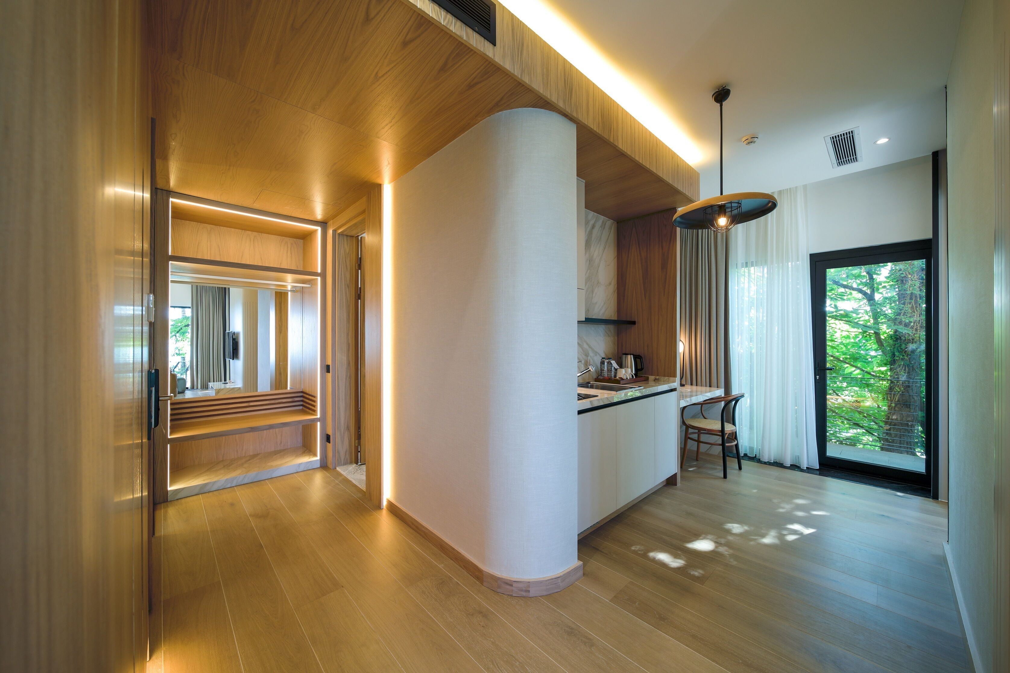 junior suite, 1 double bed with sofa bed, non smoking, sea view | private kitchen | electric kettle