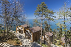 Exterior detail - Hancioglu Orman Evleri ve Hotel (Surmene)