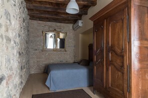 Chambre Luxe, 1 grand lit et 1 canapé-lit | Literie hypoallergénique, matelas mémoire de forme