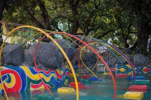 Área de juegos infantiles al aire libre