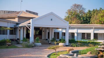 Façana frontal de l'allotjament