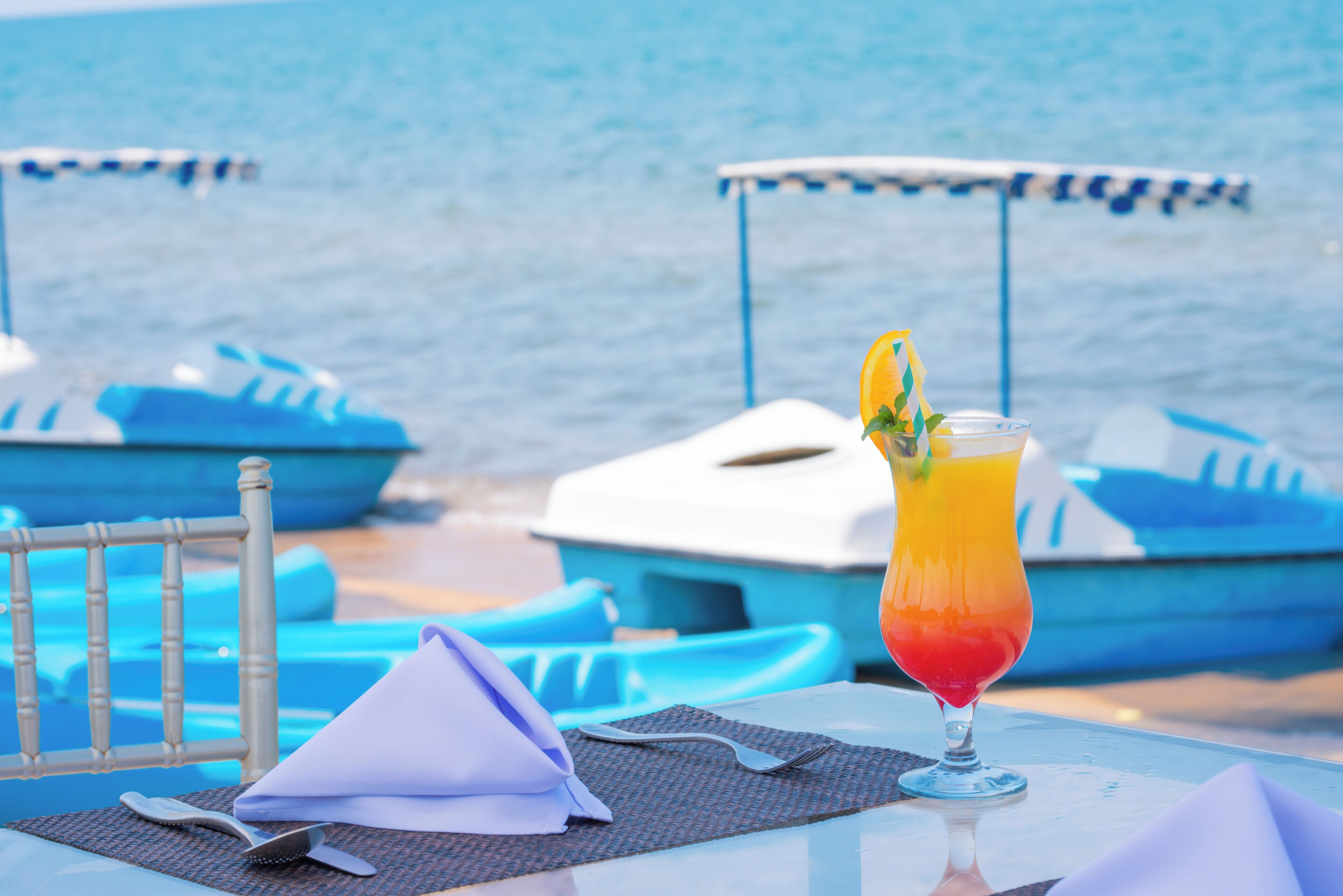 Private beach, sun-loungers, beach umbrellas, beach towels