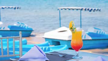 Private beach, sun-loungers, beach umbrellas, beach towels