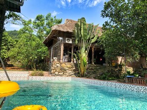 Outdoor pool - ★ Haven of peace away from the busy city ★ (Soc Son)