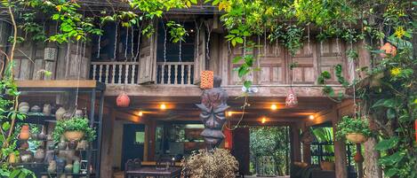 Restauration extérieure