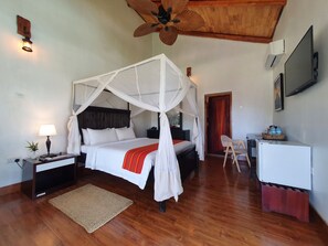 Luksus-alpehytte | Minibar, safe på rommet, lydisolert og wi-fi (inkludert)