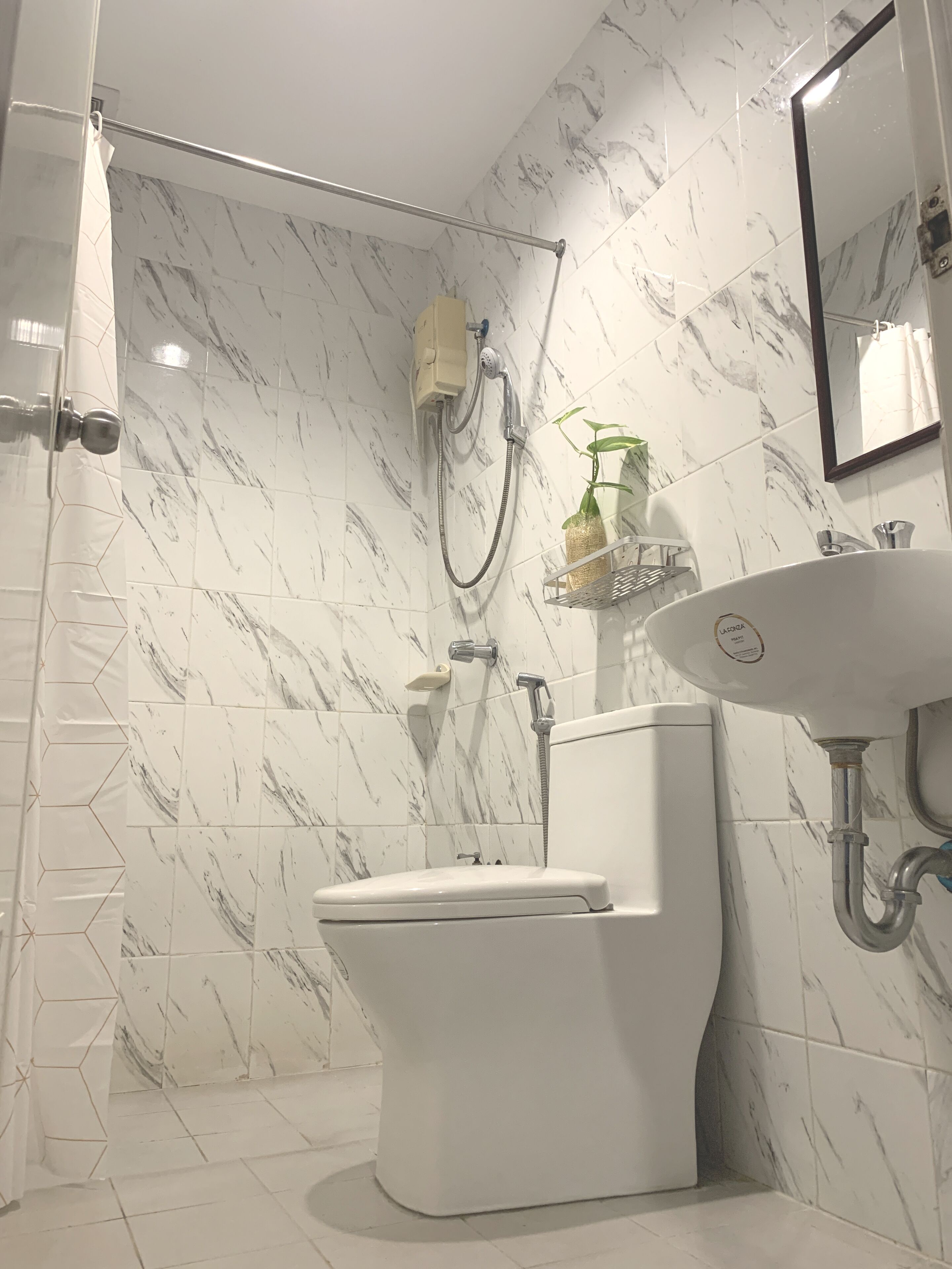 minibar, in-room safe, desk, free wifi