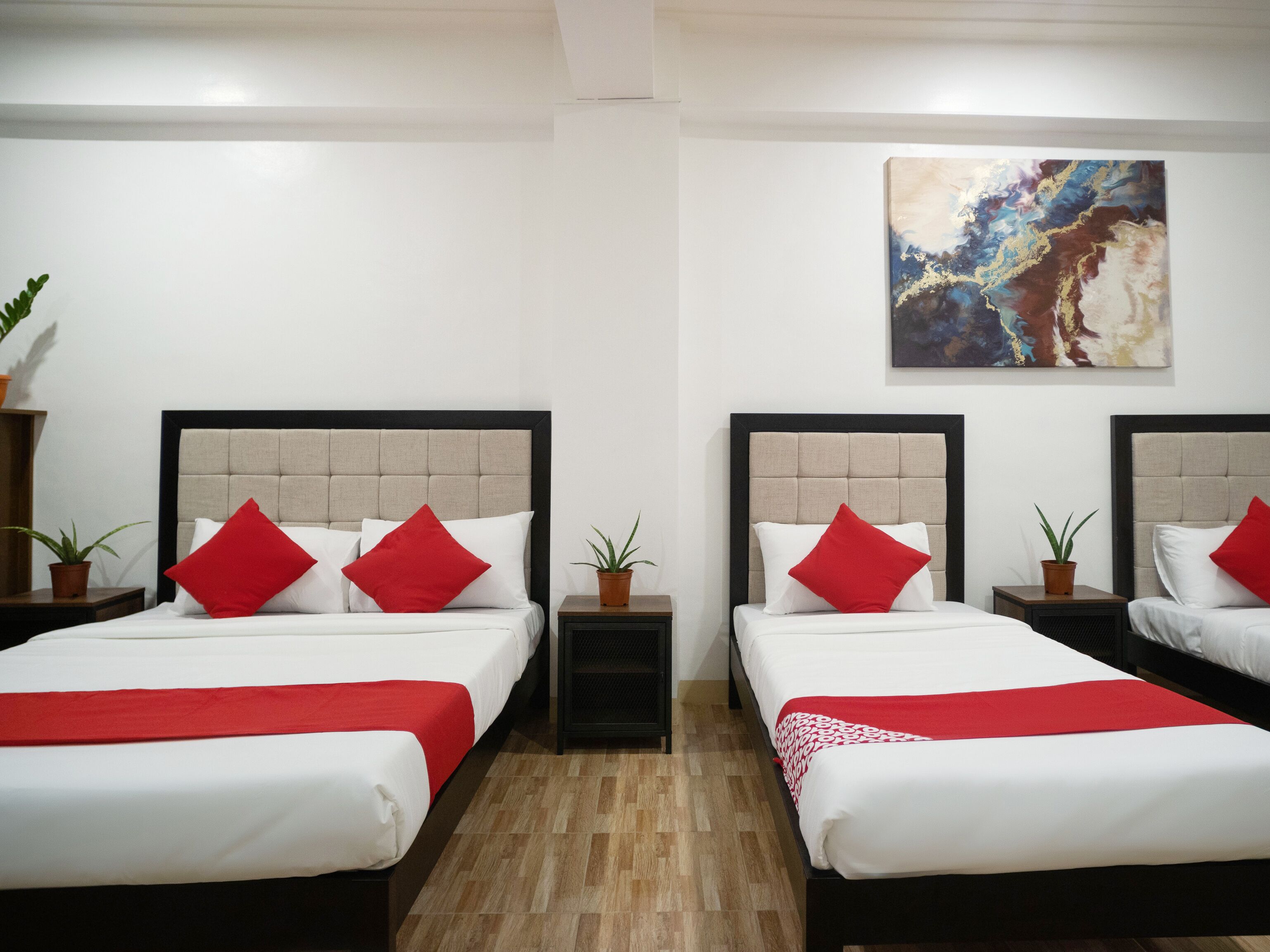 superior room | minibar, in-room safe, desk, free wifi