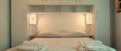 Chambre Double, balcon (Stanza Verde)