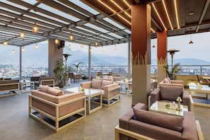 International cuisine - Hotel Sabrina Kathmandu (Burhanilkantha)