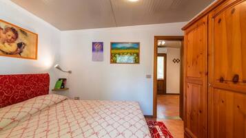 Chalet (5 pax) | 2 bilik tidur, cadar katil