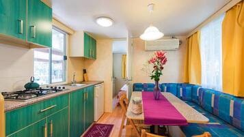 Casa rodante (Olimpia) | Servicio a la habitación