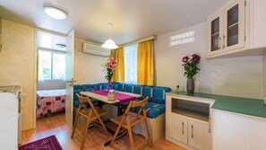 Mobilház (Olimpia) | Étkezés a szobában