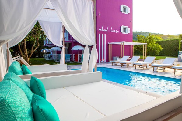 Outdoor pool - Ideal House (Parga)