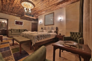 Ropa de cama de alta calidad, colchones Select Comfort y minibar