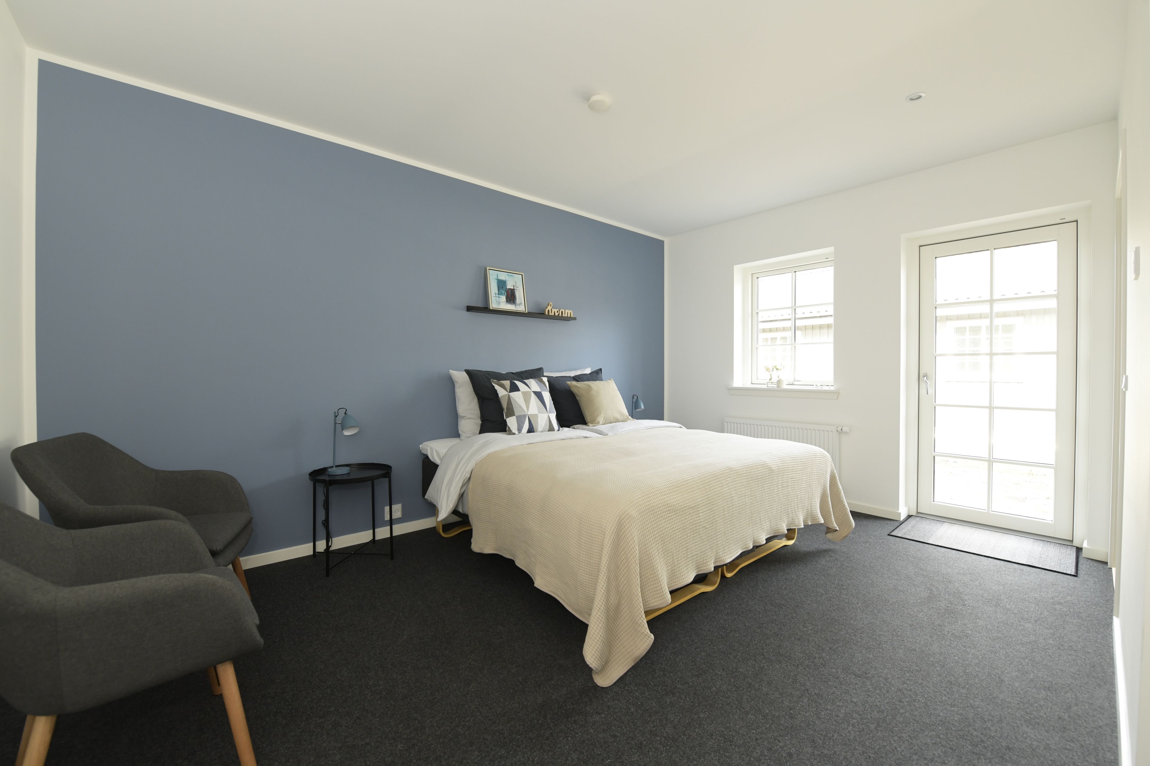 1 bedroom, desk, free wifi, bed sheets