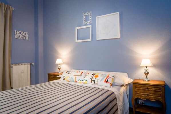 Habitació doble Comfort, amb bany privat (MAREA) | Escriptori, habitacions insonoritzades i llits addicionals