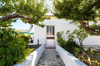 SESIMBRA - LOVELY VILLA NEAR SESIMBRA & MECO BEACH
