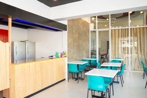 Restaurant - OYO 133 Jazzy James Country Hotel 2 (Davao)