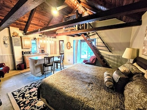 6 habitaciones, escritorio, tabla de planchar con plancha y wifi gratis 
