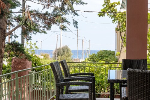 Peris Beach Villa Galaxy near Athens Airport