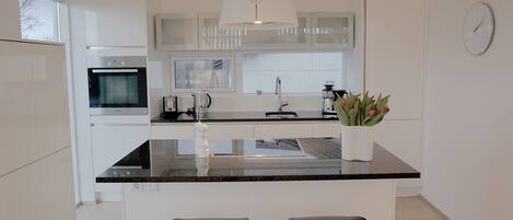 Fridge, microwave, oven, dishwasher