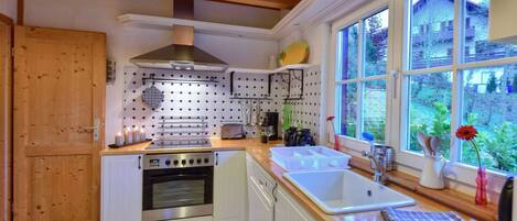 Maison (incl. cleaning fee & laundry package) | Cuisine privée