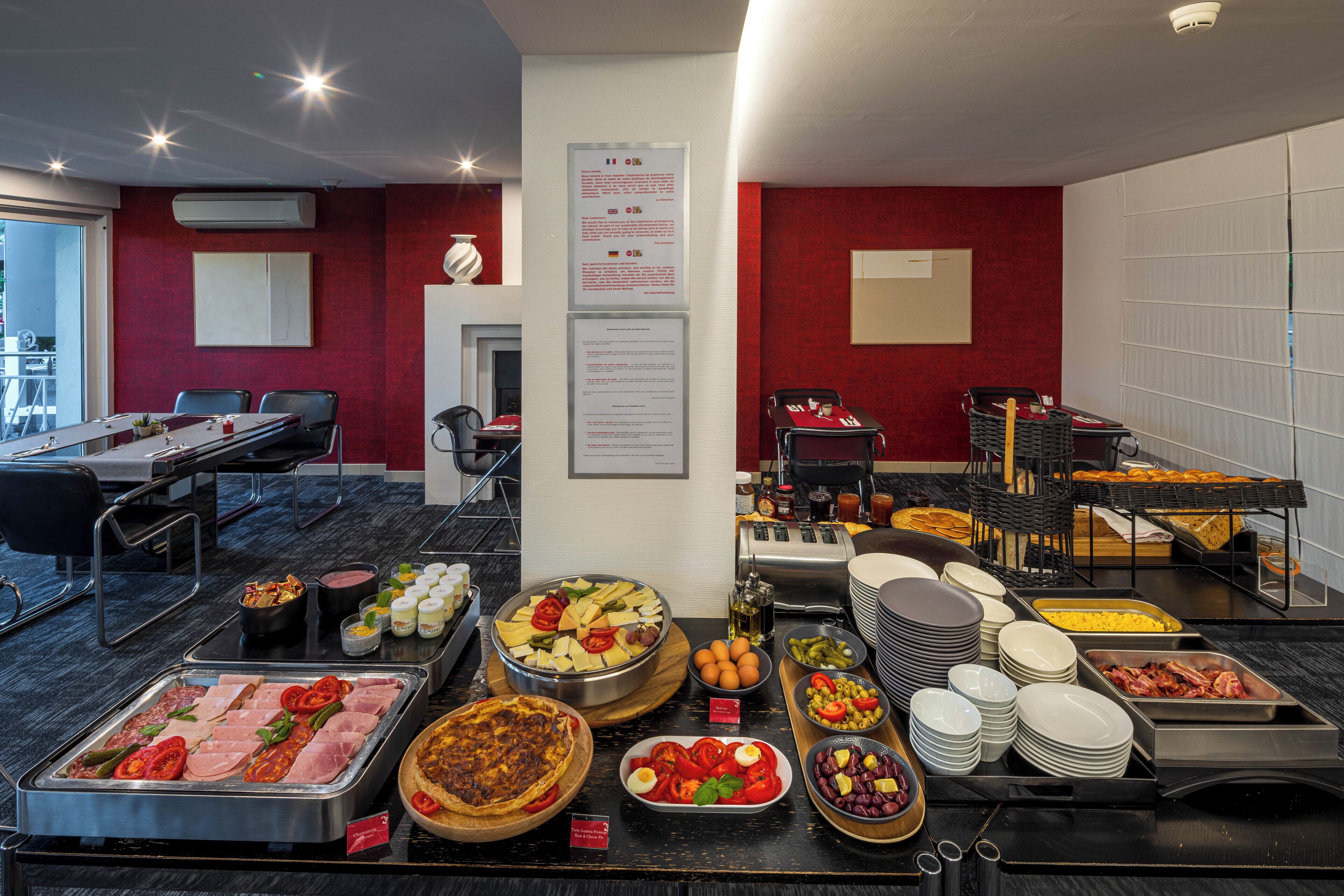 daily continental breakfast (eur 20 per person)